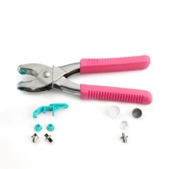 Prym Love - Vario Pliers & Piercing Tools - Pink 9 Prym Love - Vario Pliers & Piercing Tools - Pink -Croft Mill Store 390902 prym love vario pliers piercing tools pink use gallery