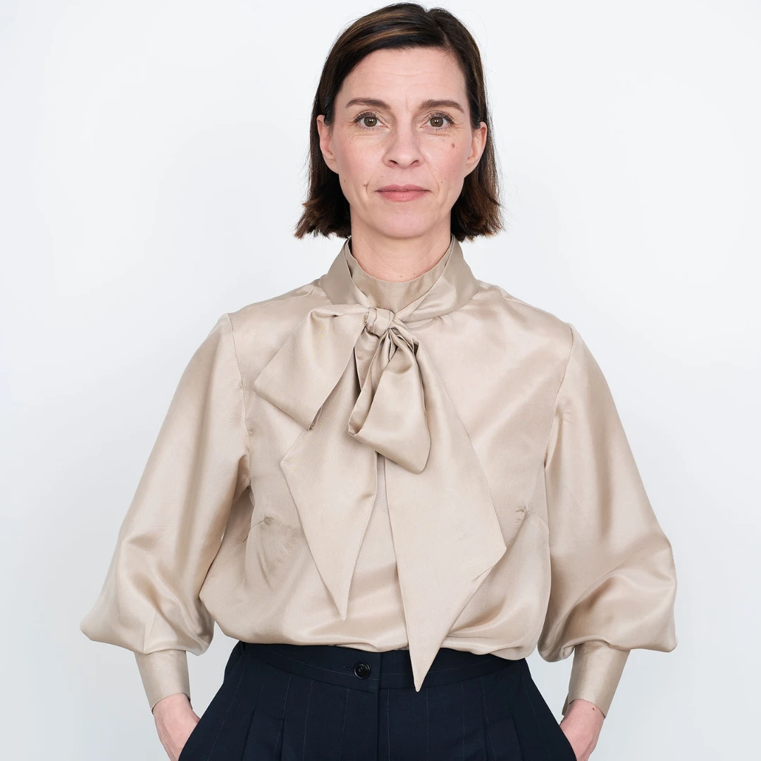 The Assembly Line - Tie Bow Blouse Pattern (Sizes XS-3XL) 3 The Assembly Line - Tie Bow Blouse Pattern (Sizes XS-3XL)