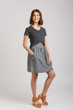 Megan Nielsen - Briar Sweater & T-Shirt Pattern (Sizes 0-20) 31 Megan Nielsen - Briar Sweater & T-Shirt Pattern (Sizes 0-20) -Croft Mill Store briar sweater and t shirt pattern by megan nielsen 4 gallery