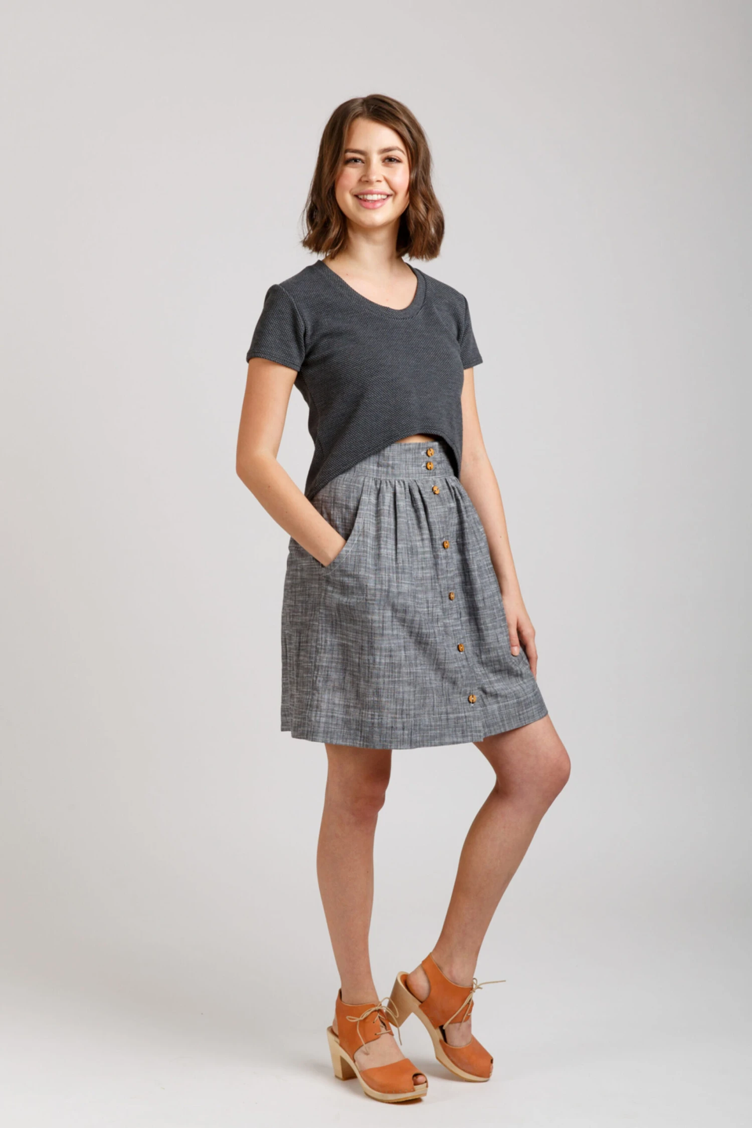 Megan Nielsen - Briar Sweater & T-Shirt Pattern (Sizes 0-20) 12 Megan Nielsen - Briar Sweater & T-Shirt Pattern (Sizes 0-20) - Image 10