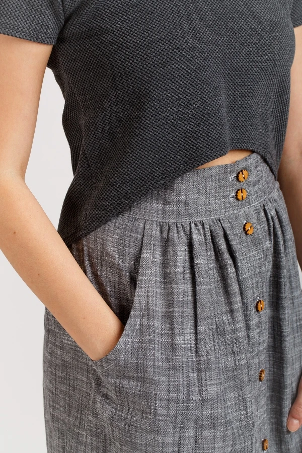 Megan Nielsen - Briar Sweater & T-Shirt Pattern (Sizes 0-20) 13 Megan Nielsen - Briar Sweater & T-Shirt Pattern (Sizes 0-20) - Image 11