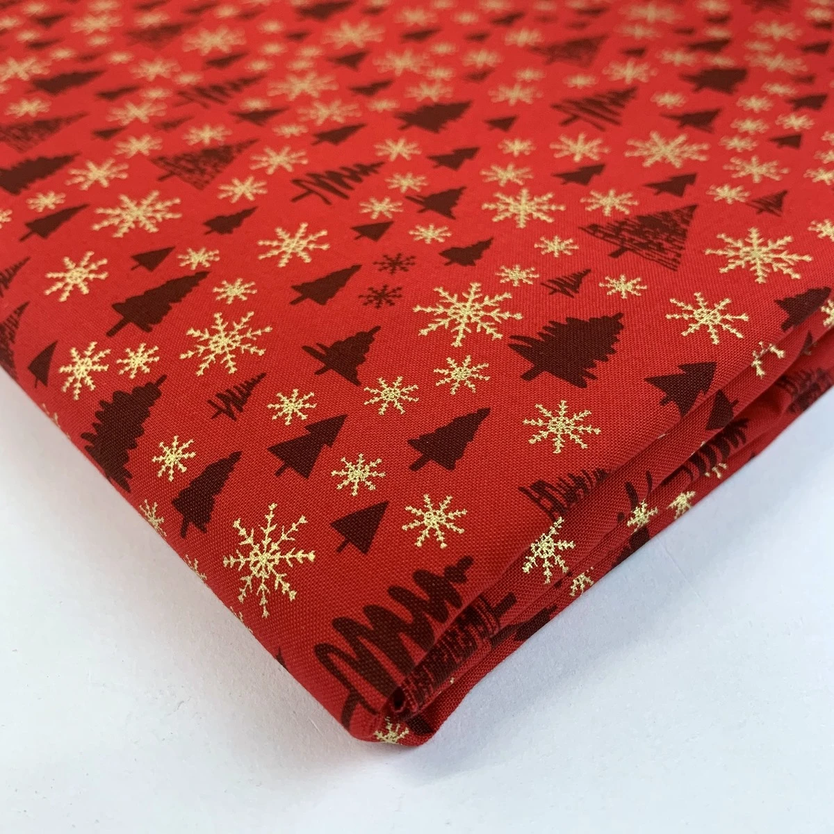 Christmas Cotton - Winter Forest - Red 3 Christmas Cotton - Winter Forest - Red