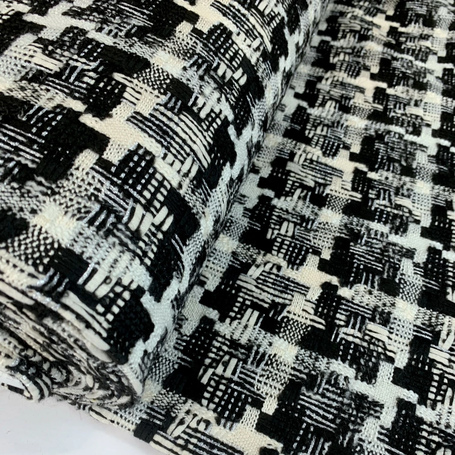 Mono Tweed 7 Mono Tweed - Image 5