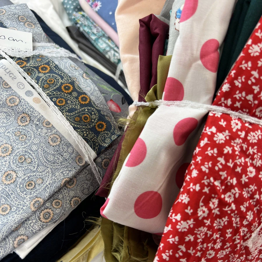 Fabric Surprise - Medium 4 Fabric Surprise - Medium - Image 2