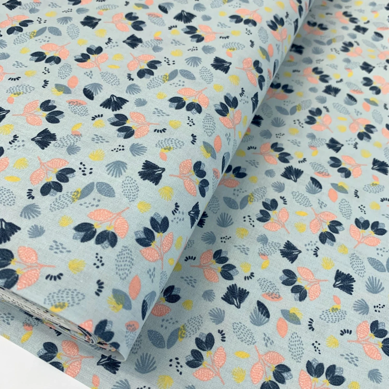 John Louden - Winslet - Blue 3 John Louden - Winslet - Blue