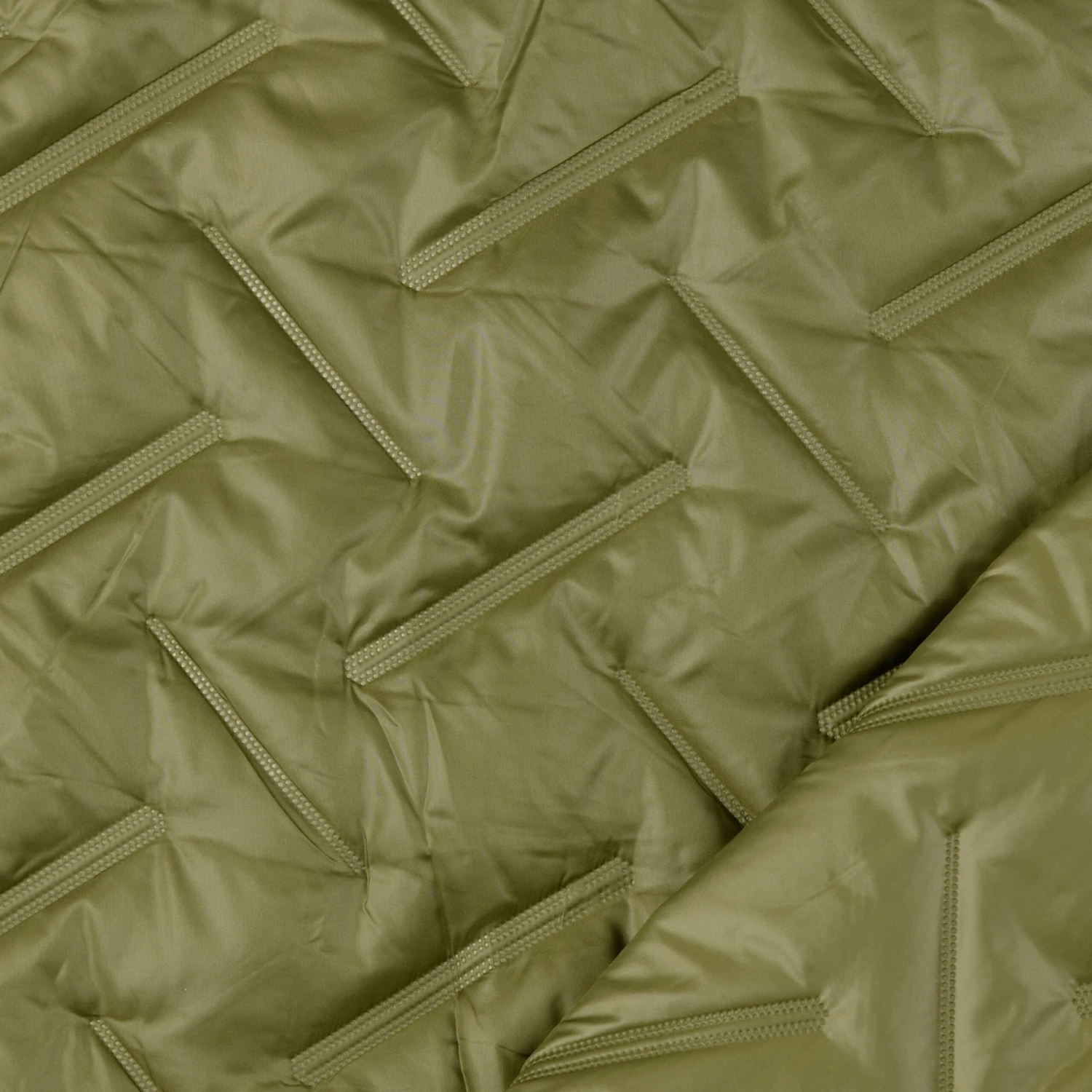 Grate Quilt - Olive 4 Grate Quilt - Olive - Image 2