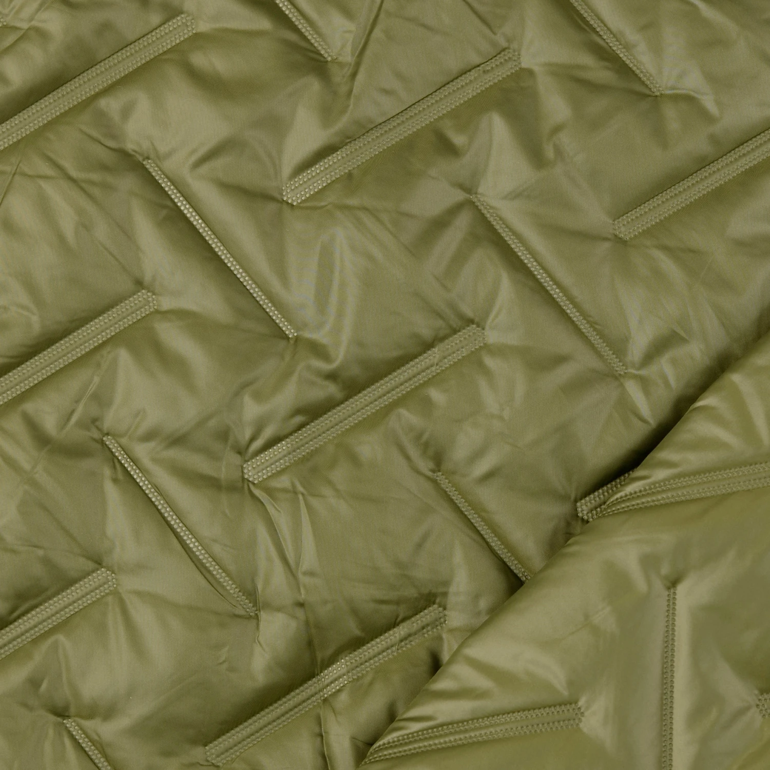 Grate Quilt - Olive 3 Grate Quilt - Olive