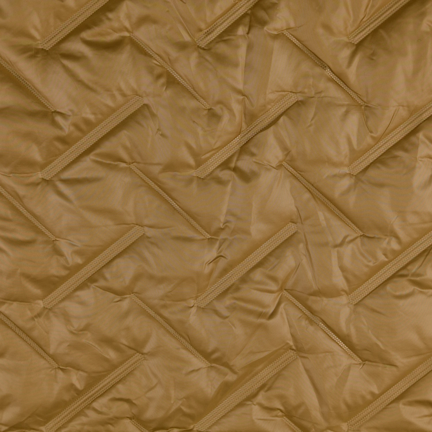 Grate Quilt - Sand 5 Grate Quilt - Sand - Image 3