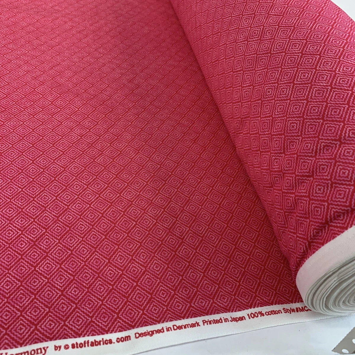 Stof Fabric - Diamonds - Hot Pink 4 Stof Fabric - Diamonds - Hot Pink - Image 2
