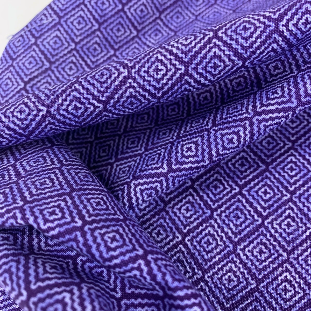 Stof Fabric - Diamonds - Purple 3 Stof Fabric - Diamonds - Purple
