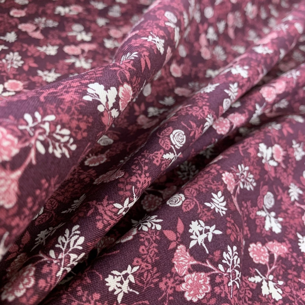 Stof Fabric - Flourishing - Wine 3 Stof Fabric - Flourishing - Wine