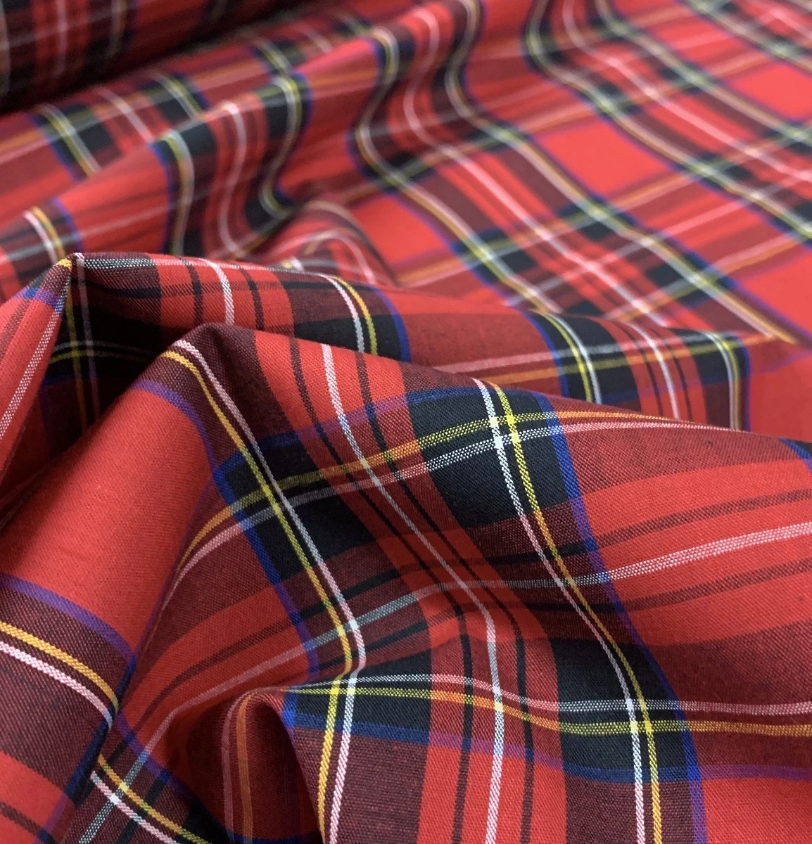 Tartan Lawn - Royal Stewart 3 Tartan Lawn - Royal Stewart
