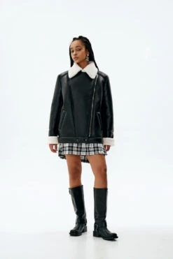 Vikisews - Eiza Shearling Jacket Pattern (UK 6-24) 16 Vikisews - Eiza Shearling Jacket Pattern (UK 6-24) -Croft Mill Store vikisews eiza shearling jacket pattern 3