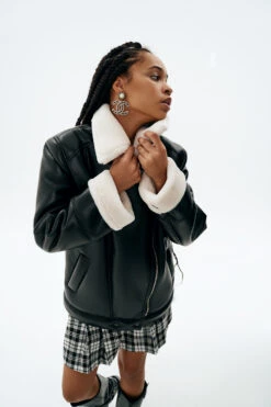 Vikisews - Eiza Shearling Jacket Pattern (UK 6-24) 17 Vikisews - Eiza Shearling Jacket Pattern (UK 6-24) -Croft Mill Store vikisews eiza shearling jacket pattern 4