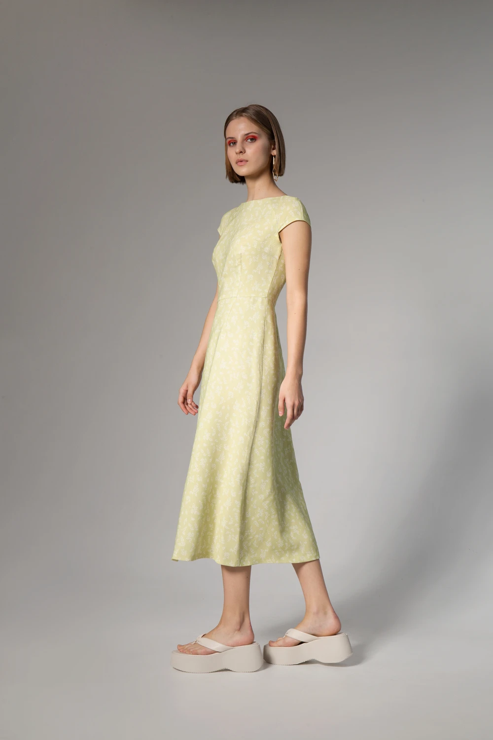 Vikisews - Leonie Dress Sewing Pattern (UK 6-24) 6 Vikisews - Leonie Dress Sewing Pattern (UK 6-24) - Image 4