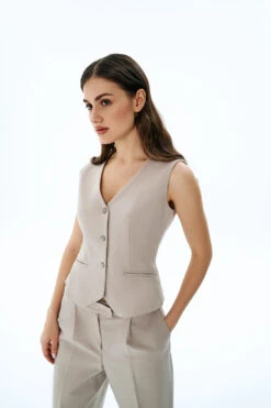 Vikisews - Liliana Vest Sewing Pattern (UK 6-18) 12 Vikisews - Liliana Vest Sewing Pattern (UK 6-18) -Croft Mill Store vikisews liliana vest sewing pattern 1