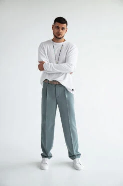 Vikisews - Men’s Oliver Trousers Pattern (UK 28-44) 15 Vikisews - Men’s Oliver Trousers Pattern (UK 28-44) -Croft Mill Store vikisews men s oliver trousers pattern 3